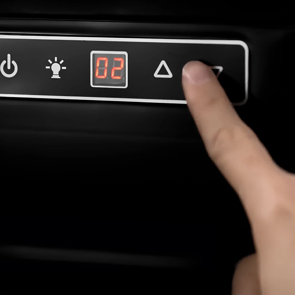 CHLADNIČKA NA MLÉKO KE KÁVOVARŮM